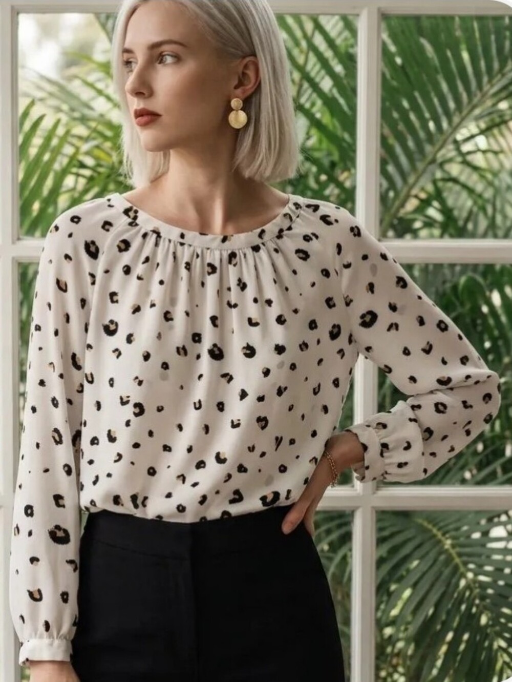 Lark & Ro Cream Leopard Print Long-Sleeve Blouse Size: 4